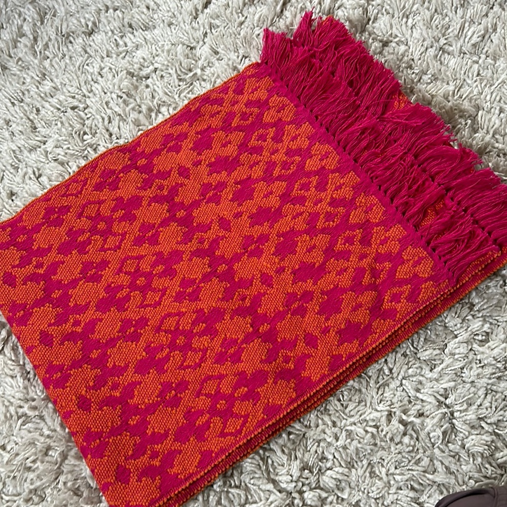 Table runner